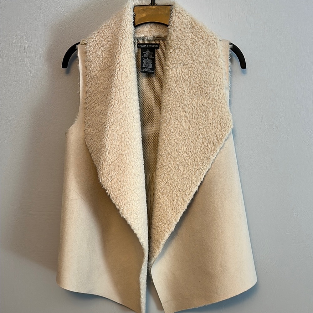 Women's Cream Sleeveless Jacket